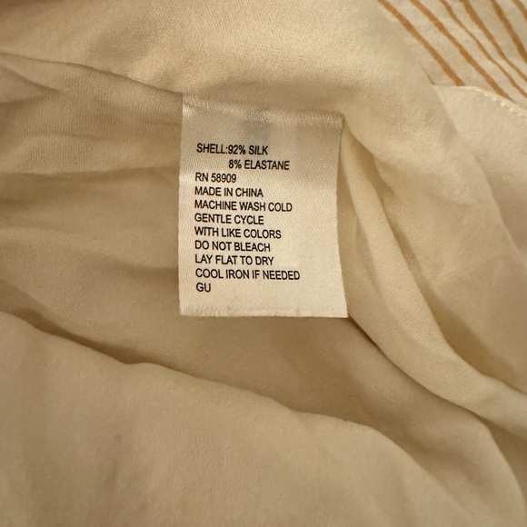 Antonio Melani women’s sz large silk ivory top - Picture 2 of 3